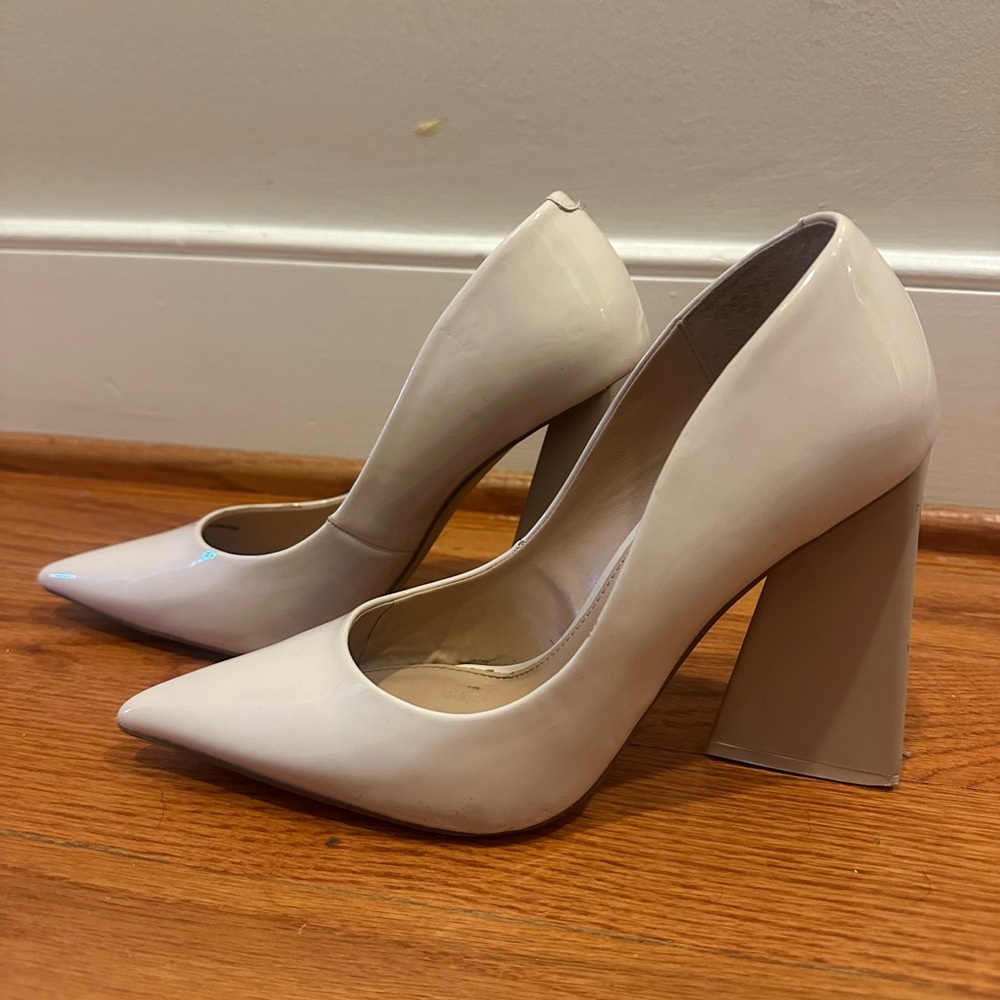 Steve Madden Ivory Pickee Pumps - Women's Heels